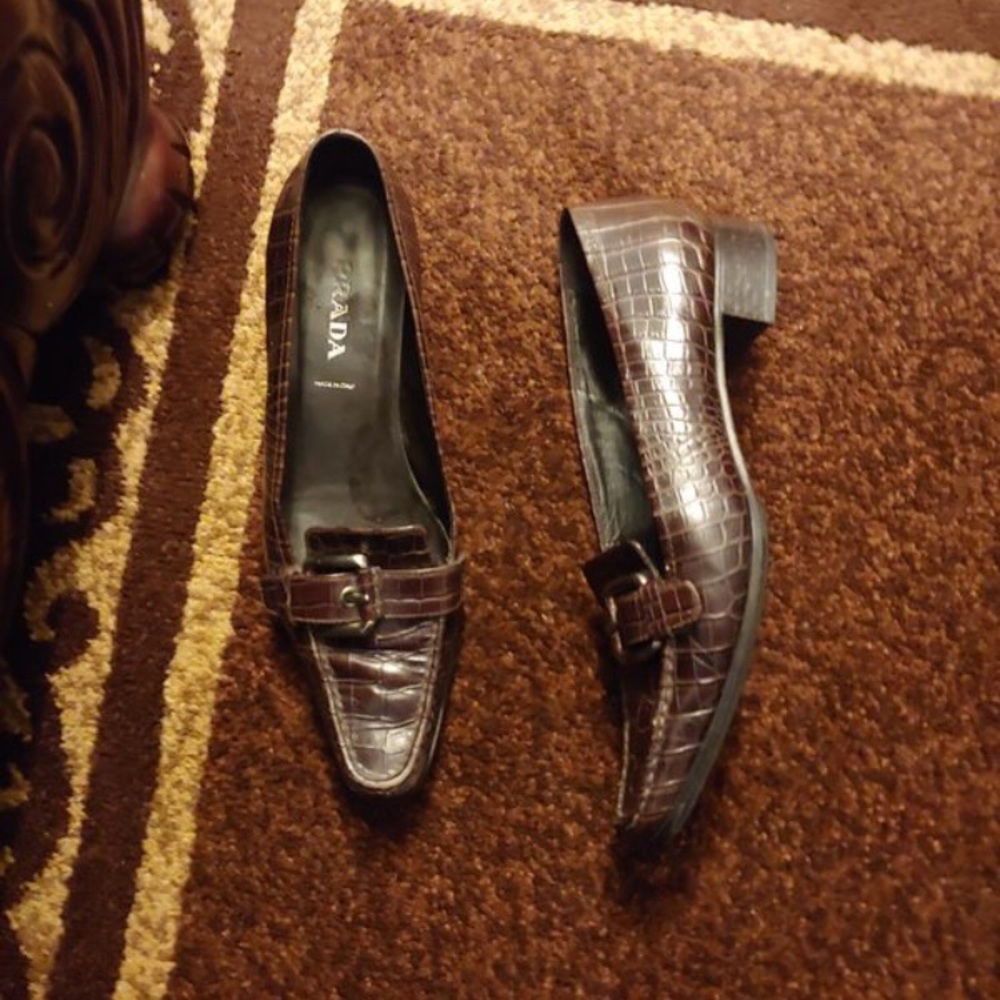 Prada women business shoes size 9